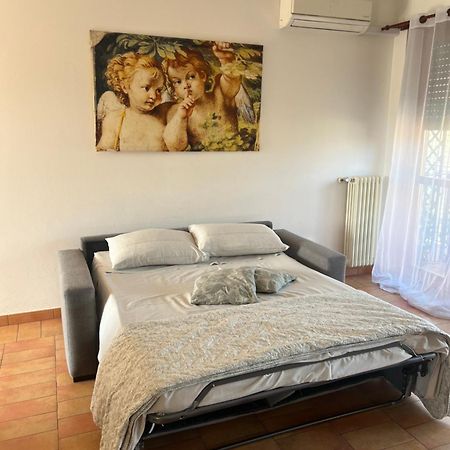Appartamento Peschiera - Zona Ospedale Pederzoli Пескьера-дель-Гарда Экстерьер фото