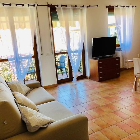Appartamento Peschiera - Zona Ospedale Pederzoli Пескьера-дель-Гарда Экстерьер фото