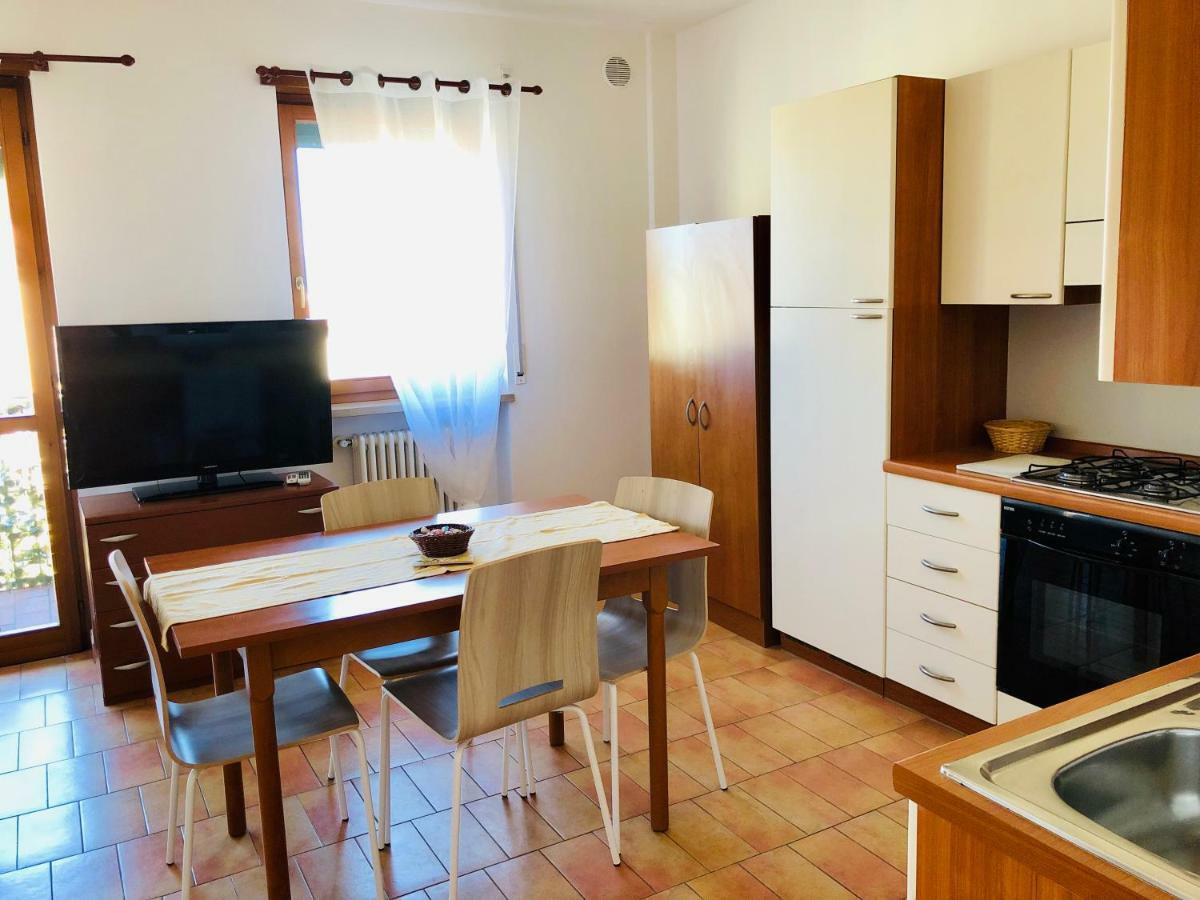 Appartamento Peschiera - Zona Ospedale Pederzoli Пескьера-дель-Гарда Экстерьер фото
