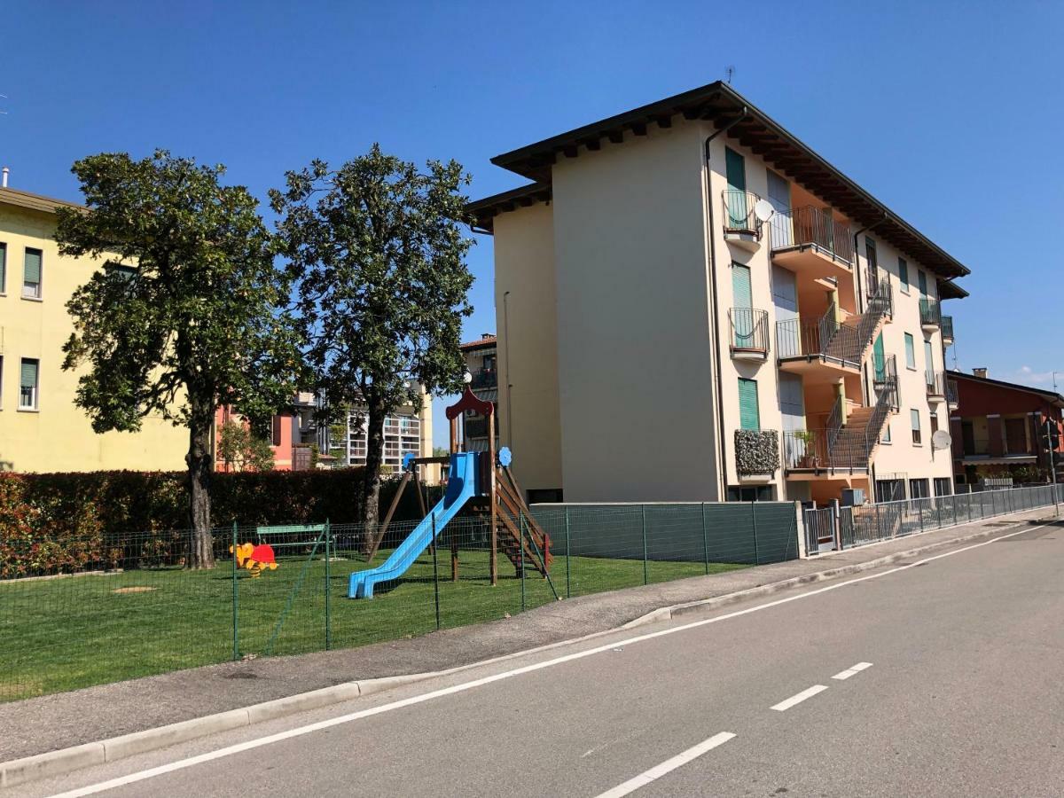 Appartamento Peschiera - Zona Ospedale Pederzoli Пескьера-дель-Гарда Экстерьер фото