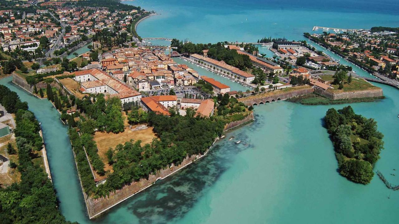 Appartamento Peschiera - Zona Ospedale Pederzoli Пескьера-дель-Гарда Экстерьер фото